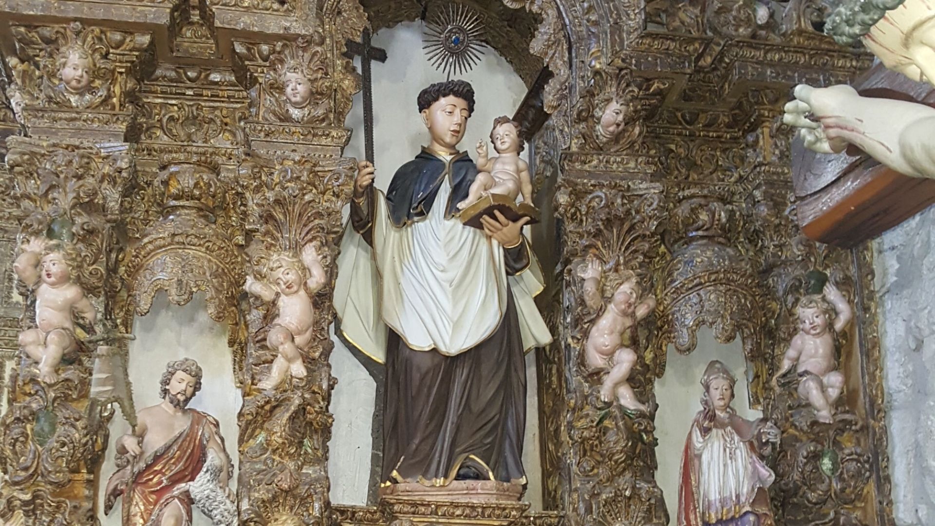 Um Pormenor do Altar de Santo António